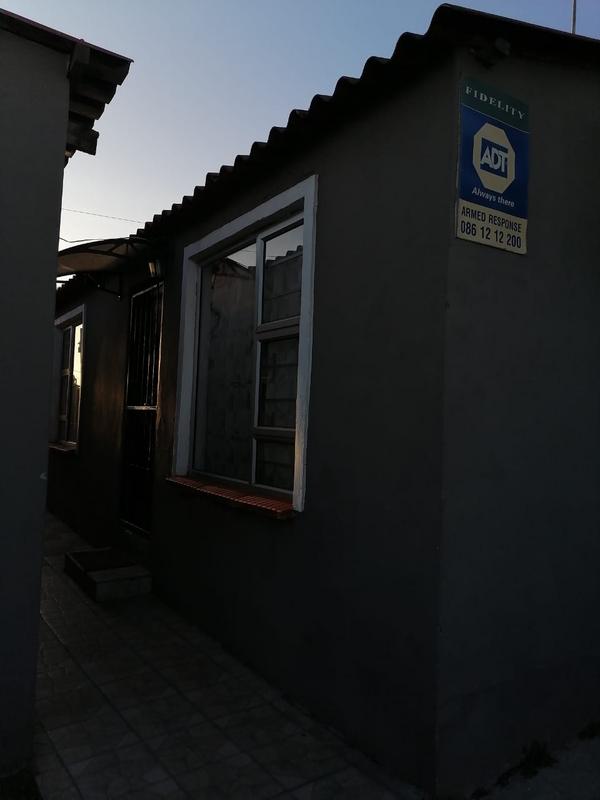 2 Bedroom Property for Sale in Kwa Nobuhle Eastern Cape